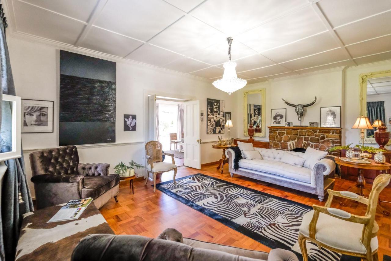 Oude Berg Guesthouse - 10 Caledon Street Джордж Екстер'єр фото